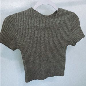 Gray knit crop top